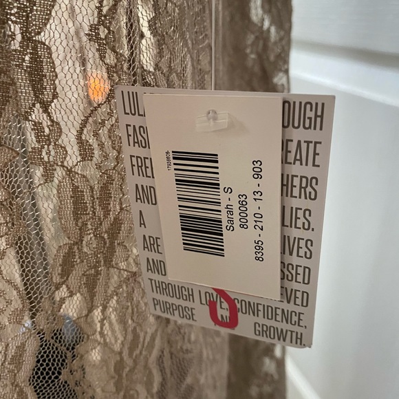 LULAROE taupe lace Sarah cardigan. RARE UNICORN! Absolutely gorgeous. Size S. - Picture 2 of 4